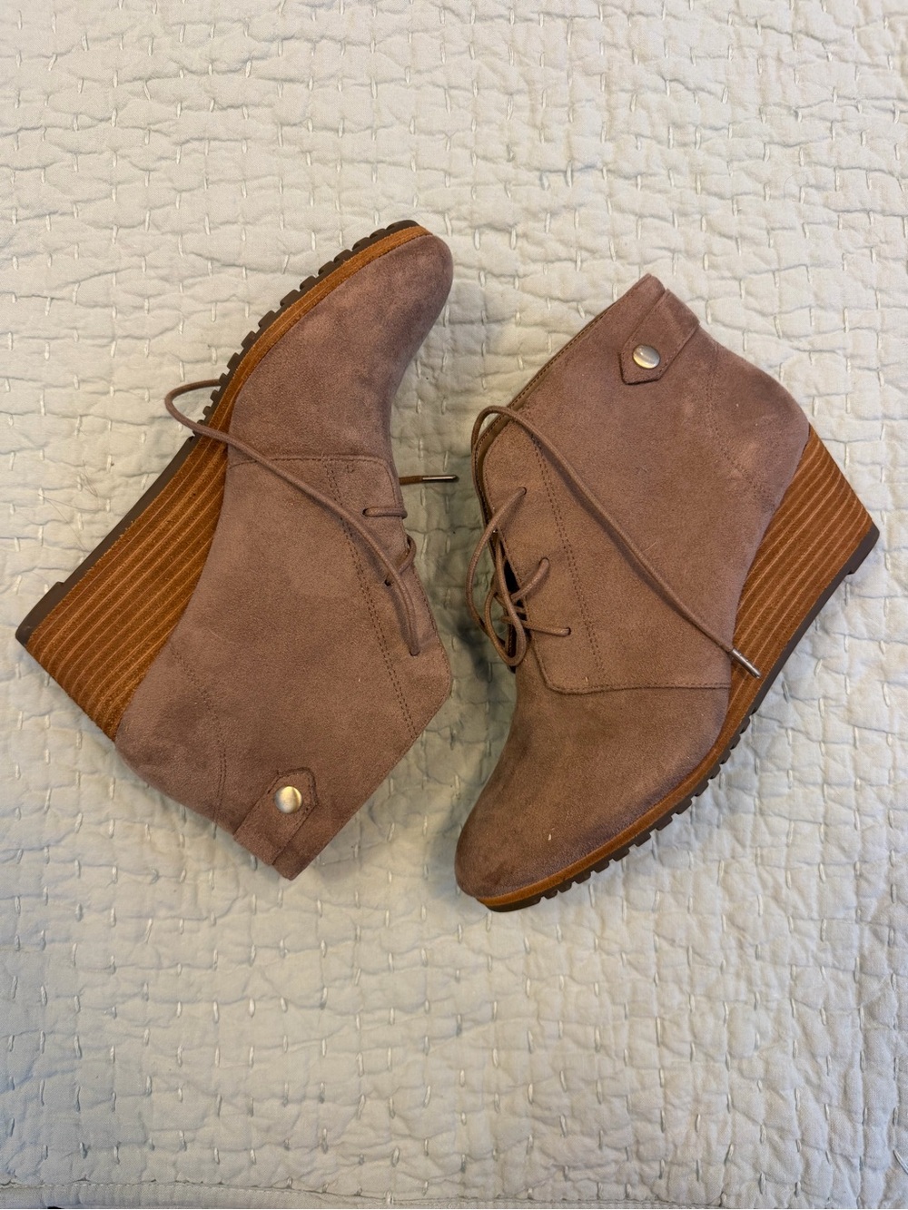 Dr. Scholl's Be Energized Taupe Wedge Bootie 8.5M